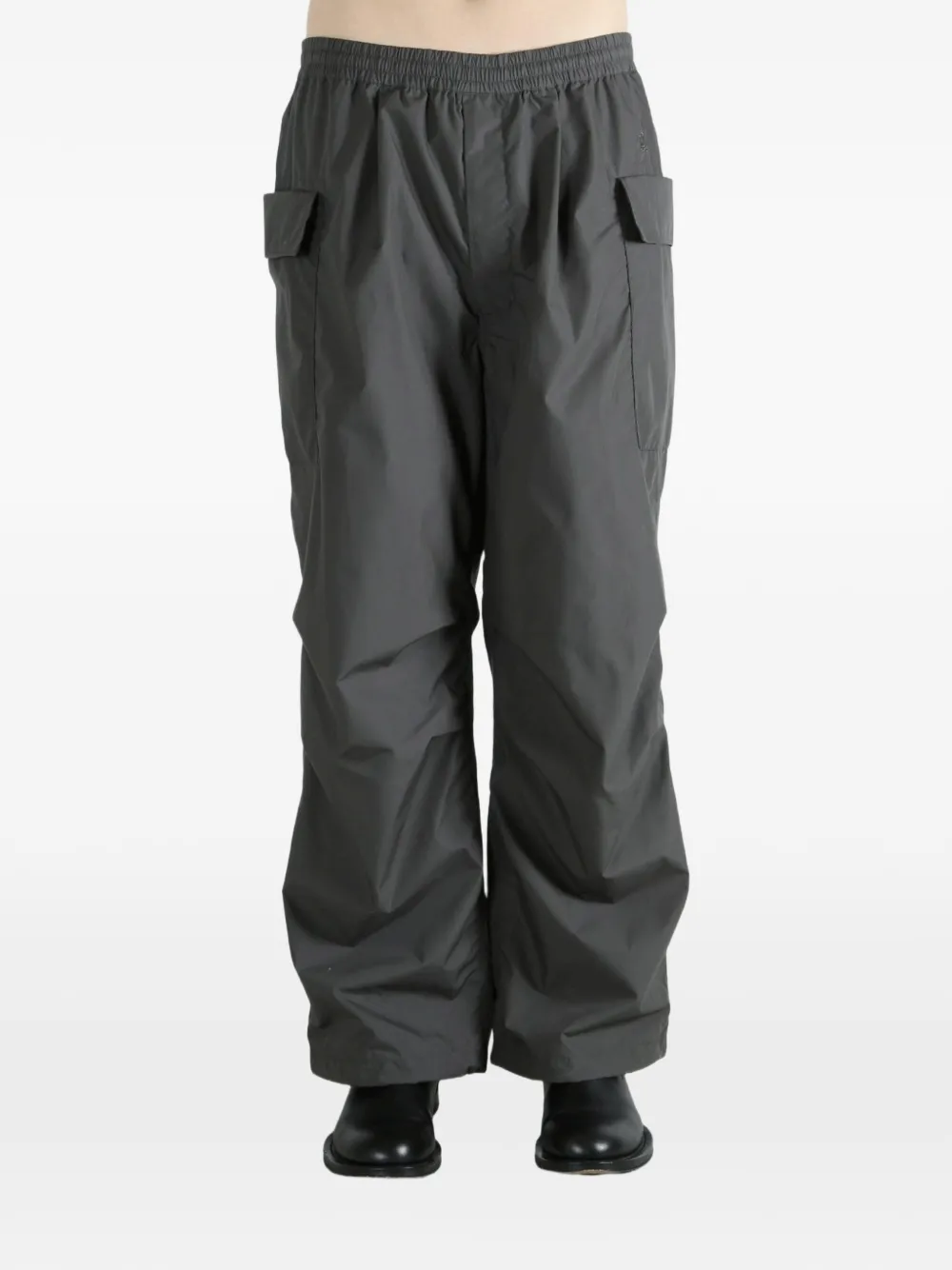 Nanamica elasticated-waist cargo pants - Grigio