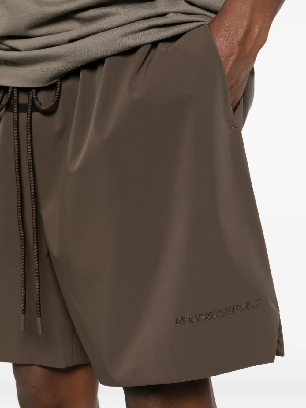 FEAR OF GOD ESSENTIALS Shorts met trekkoord Bruin