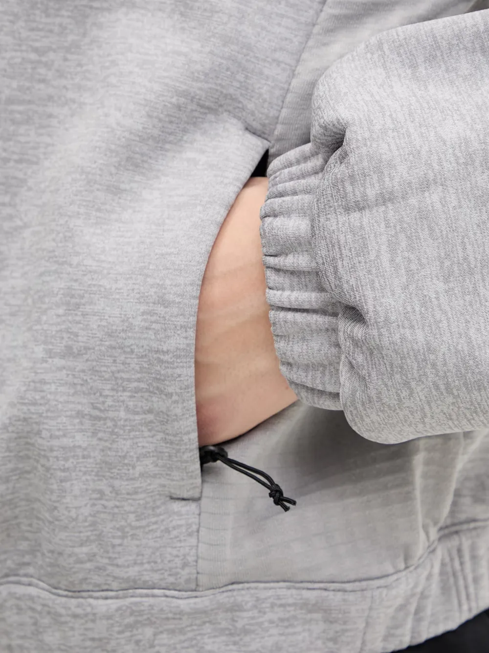 The North Face Mountain Athletics sweater met kwartrits Grijs