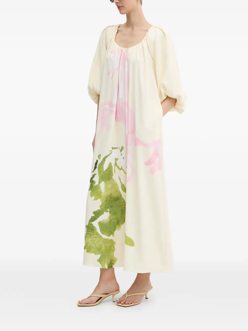 Stine Goya Maxi-jurk met pofmouwen en paardenprint Beige