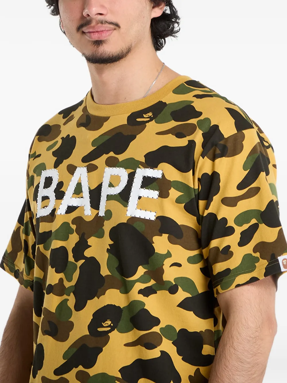 A BATHING APE T-shirt met camouflageprint Geel