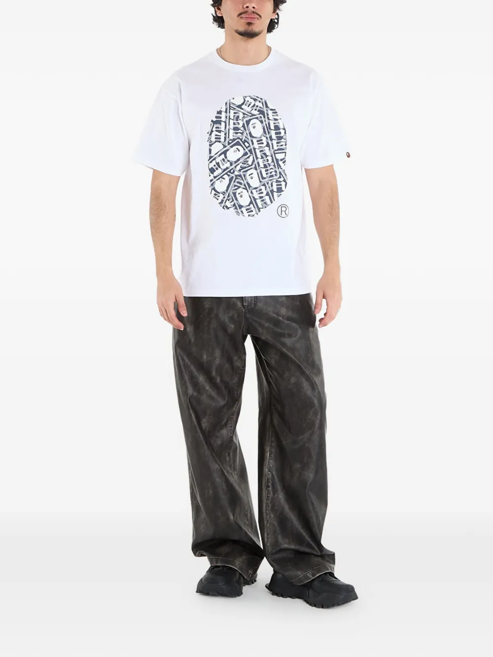 A BATHING APE Japanese T-shirt met camouflageprint Wit