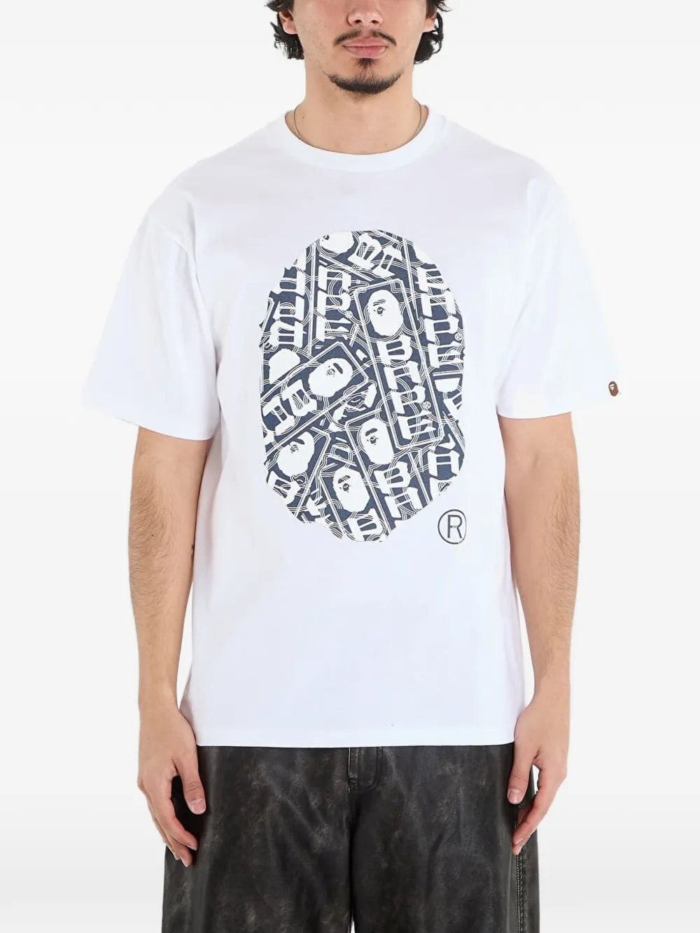 A BATHING APE Japanese T-shirt met camouflageprint Wit