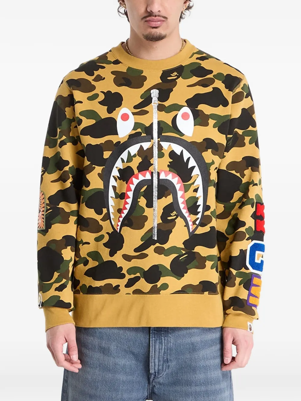 A BATHING APE Sweater met print Geel