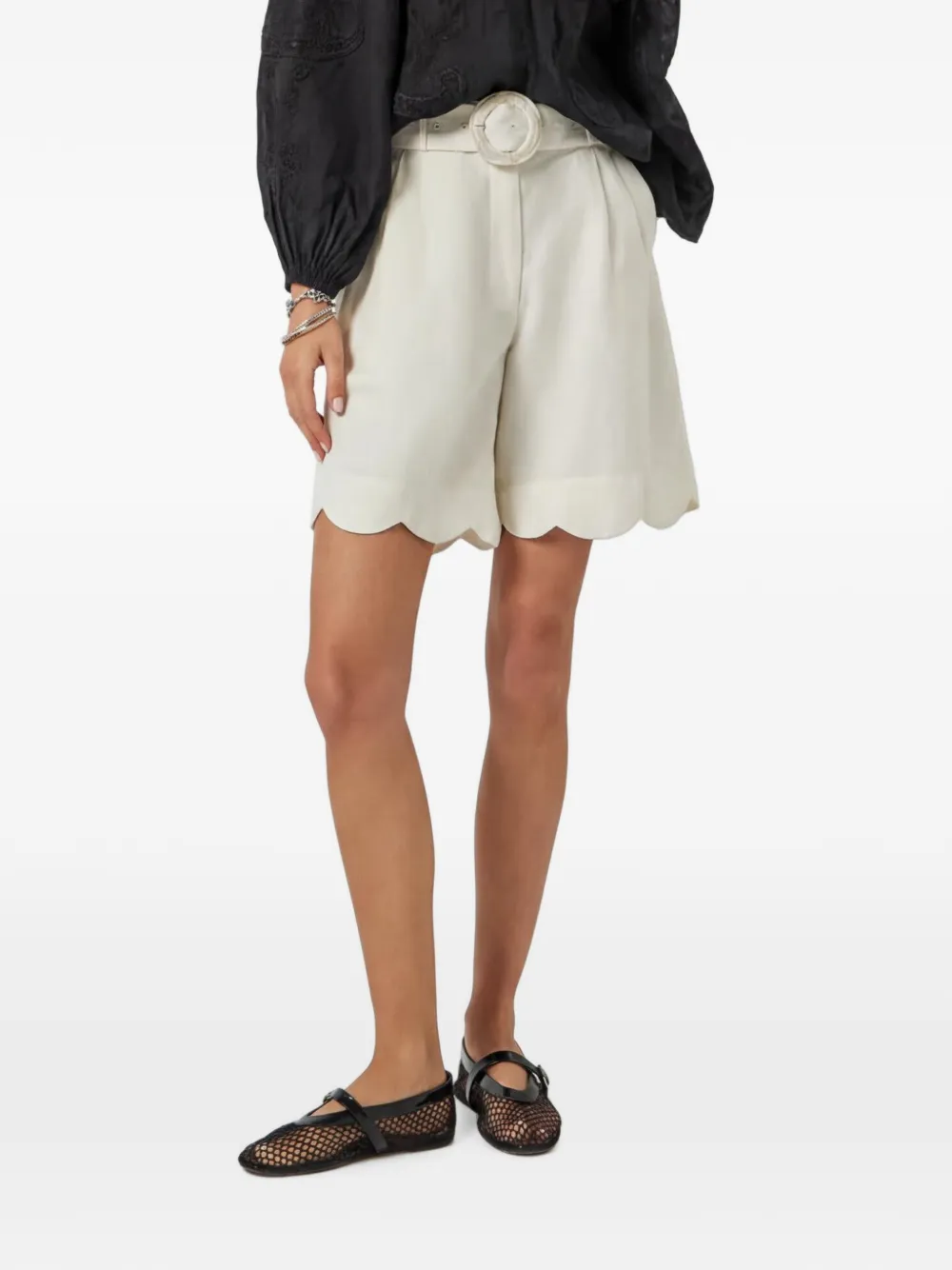 SCARLETT POPPIES belted scalloped-hem shorts - Bianco