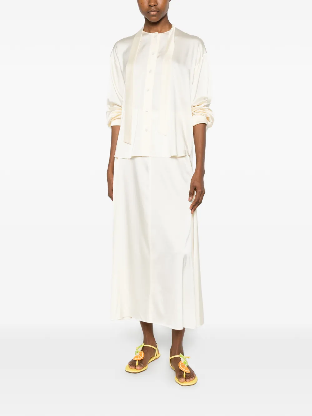 Forte Button-up blouse met gestrikte hals Beige