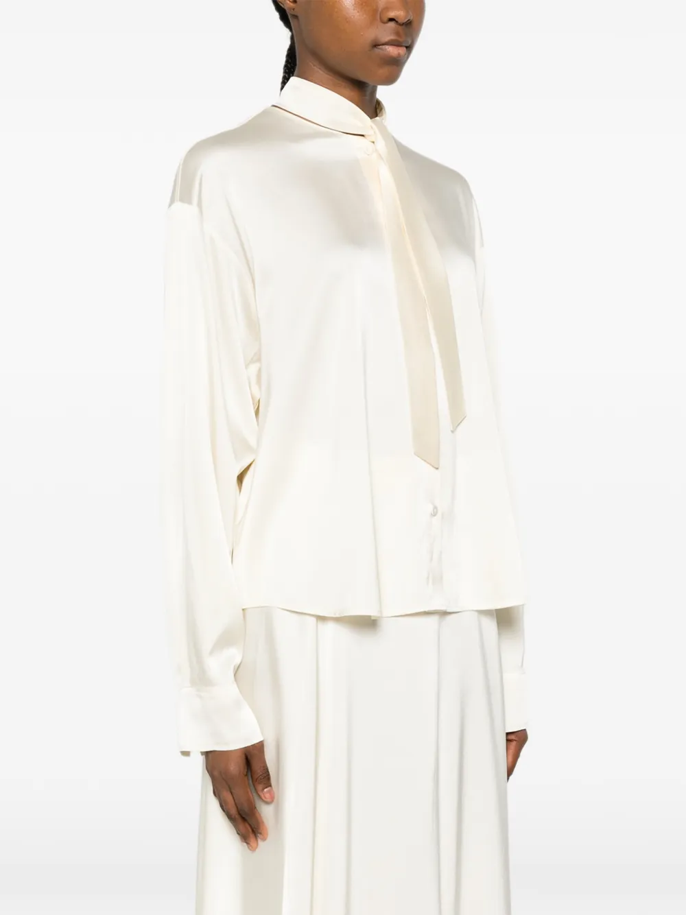 Forte Button-up blouse met gestrikte hals Beige