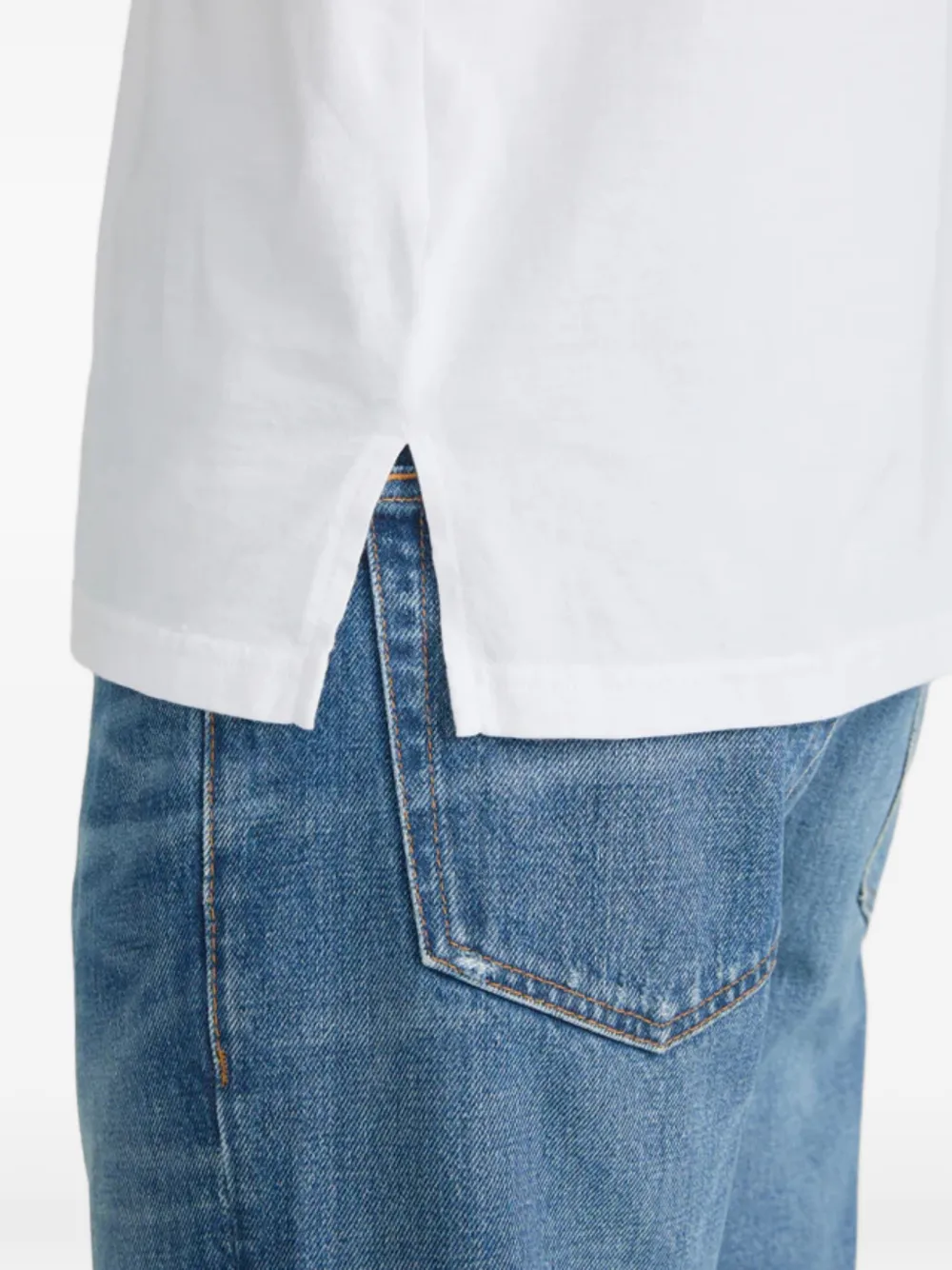 FRAME Chest-pocket T-shirt in White, view 4
