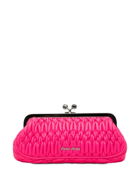 Miu Miu Pre-Owned 2010-2026 Matelasse Nappa Kiss Lock Frame clutch bag