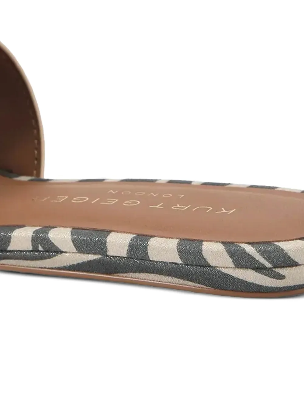 Kurt Geiger Eagle platte sandalen met uitgesneden details Beige