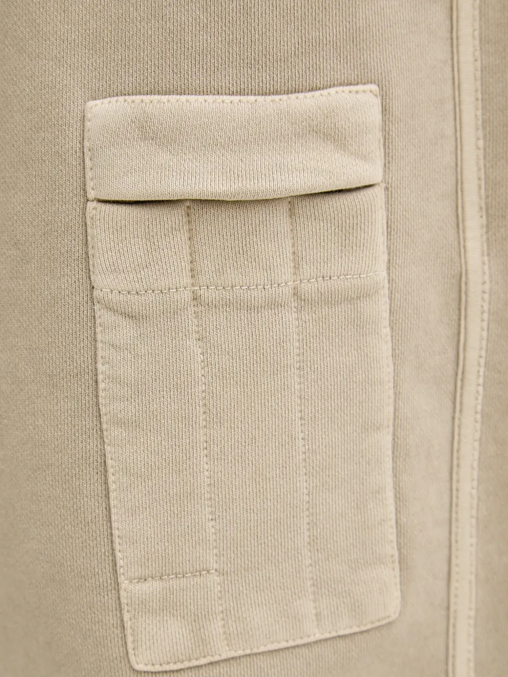 Aeronautica Militare Shorts met logopatch en trekkoord Beige