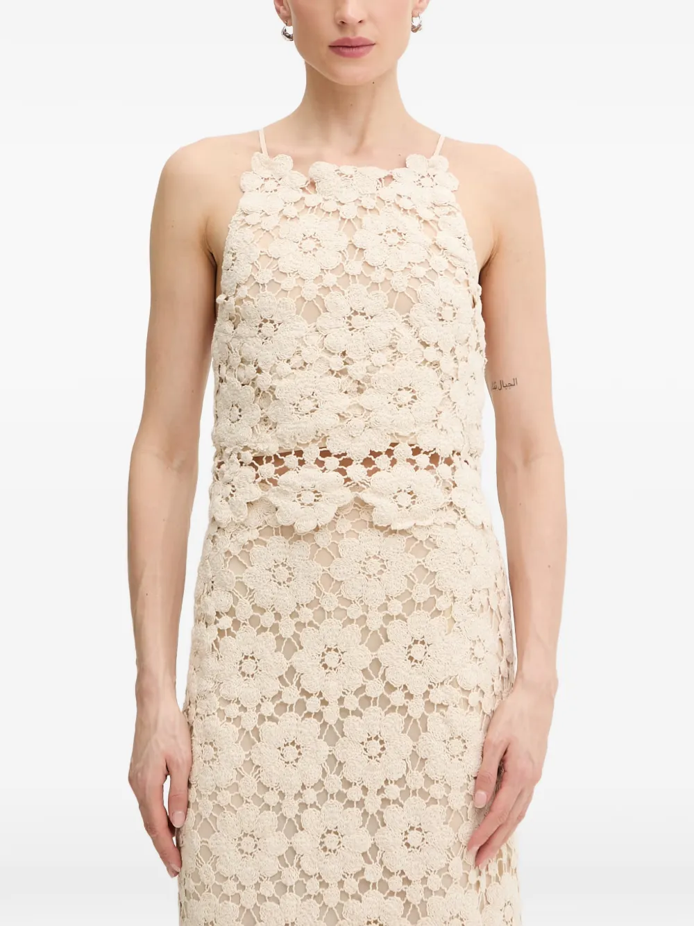 Bardot Veneta crochet-knit halterneck top - Toni neutri