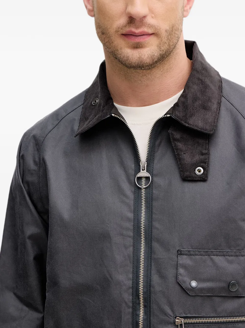 Barbour Jack met ribfluwelen kraag en meerdere zakken Grijs