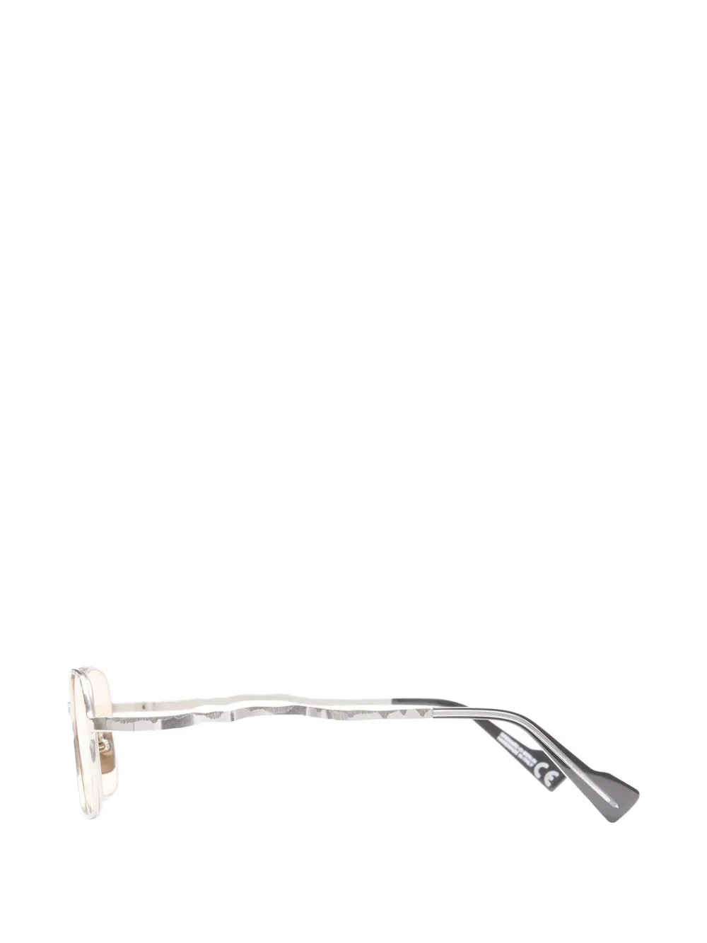 Kuboraum Mask H22 zonnebril met gehamerd effect Zilver