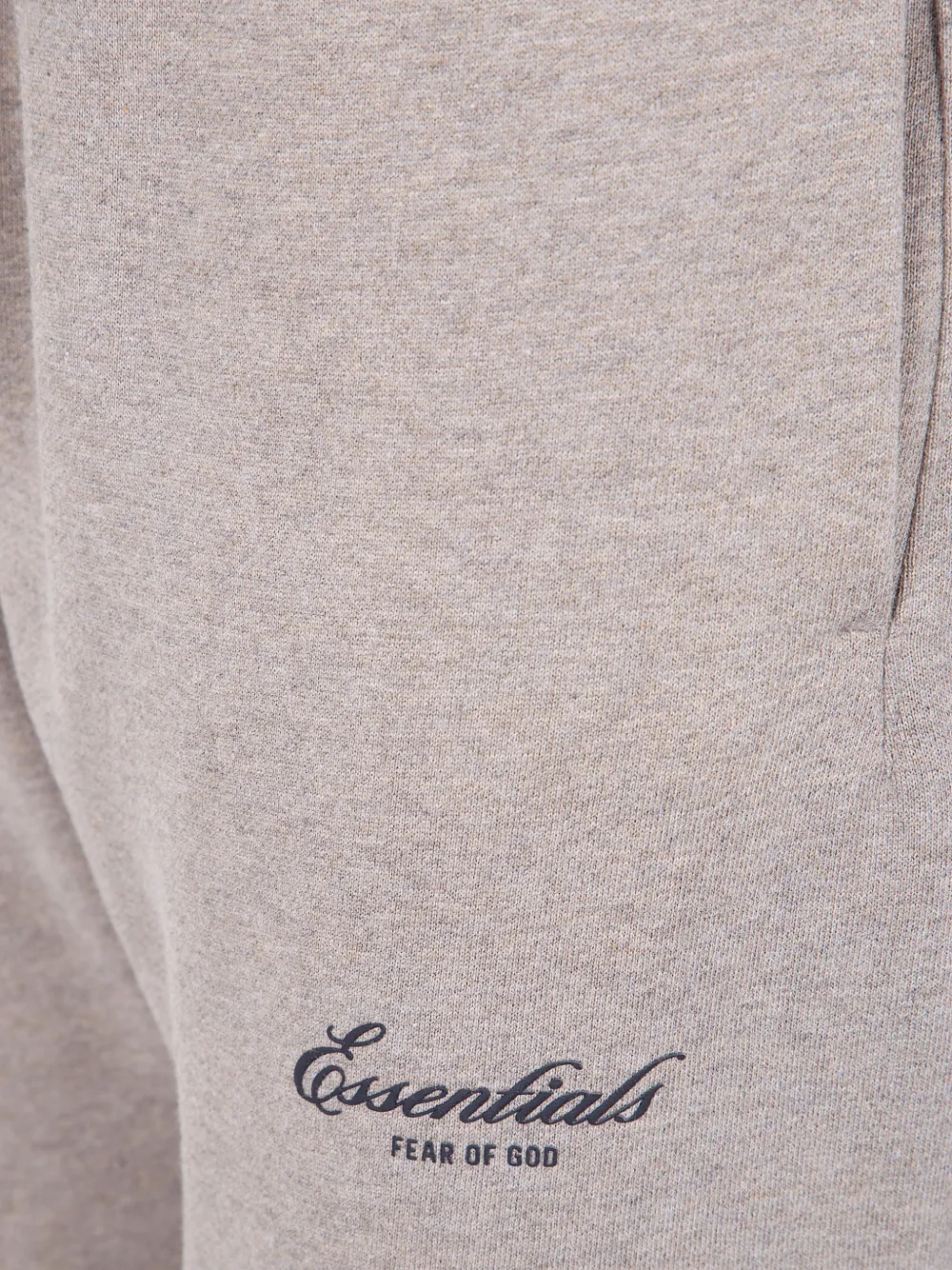 FEAR OF GOD ESSENTIALS Trainingsbroek met logoprint Grijs
