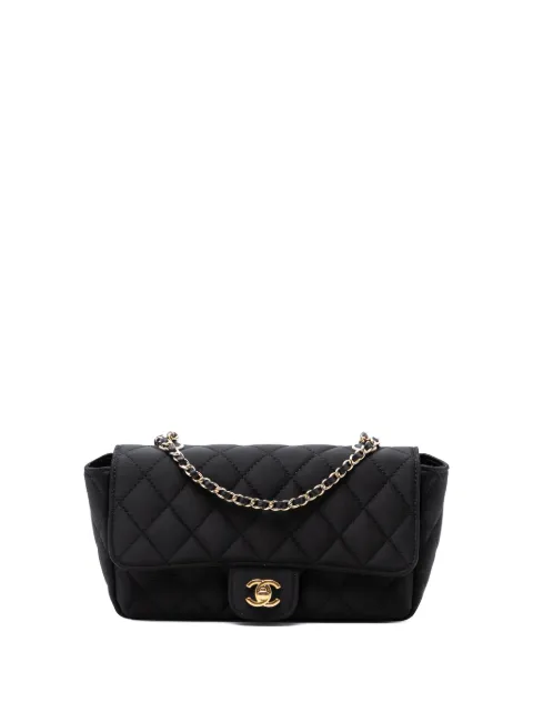 CHANEL Pre-Owned bolsa crossbody mini rectangular de satén capitonada 2015-2016