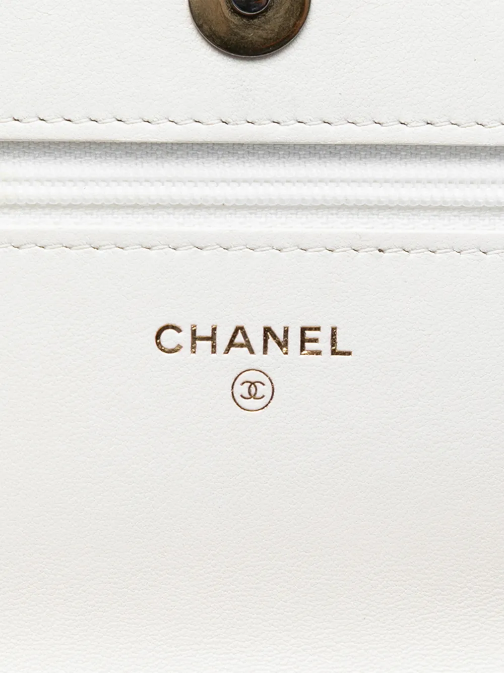 CHANEL Pre-Owned 2021-2026 Quilted Lambskin 19 Wallet On Chain