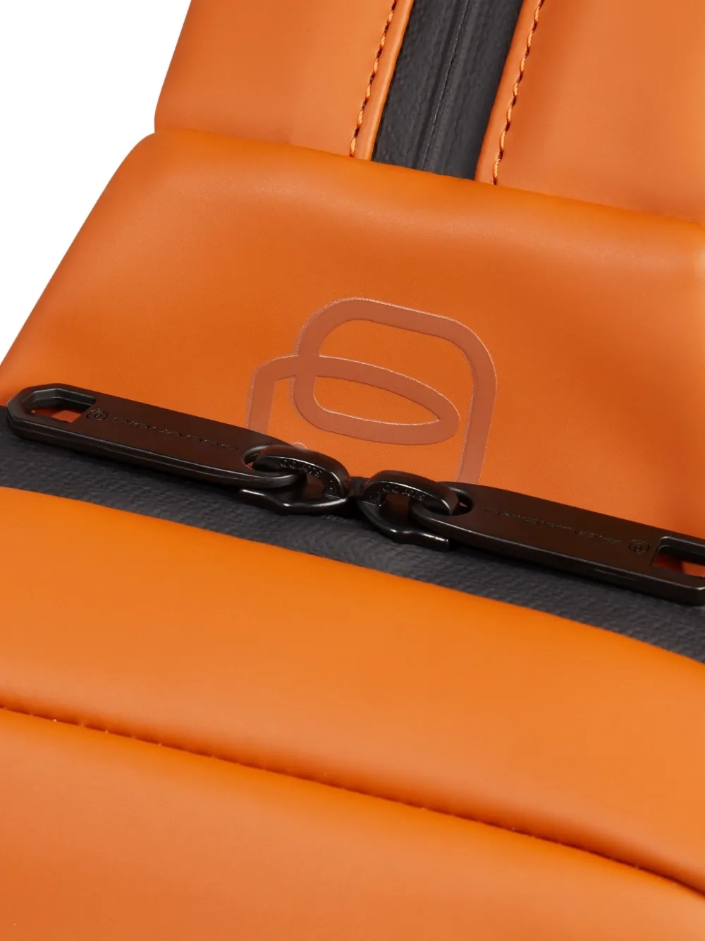 PIQUADRO Corner 2.0 waterbestendige sling tas Oranje