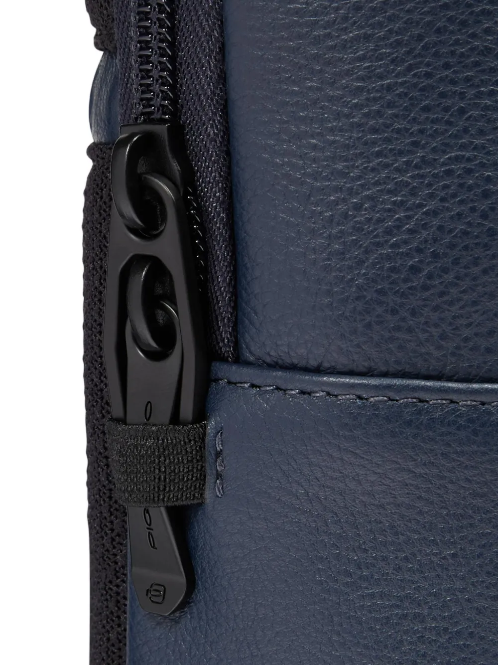PIQUADRO Convertible leren schoudertas Blauw