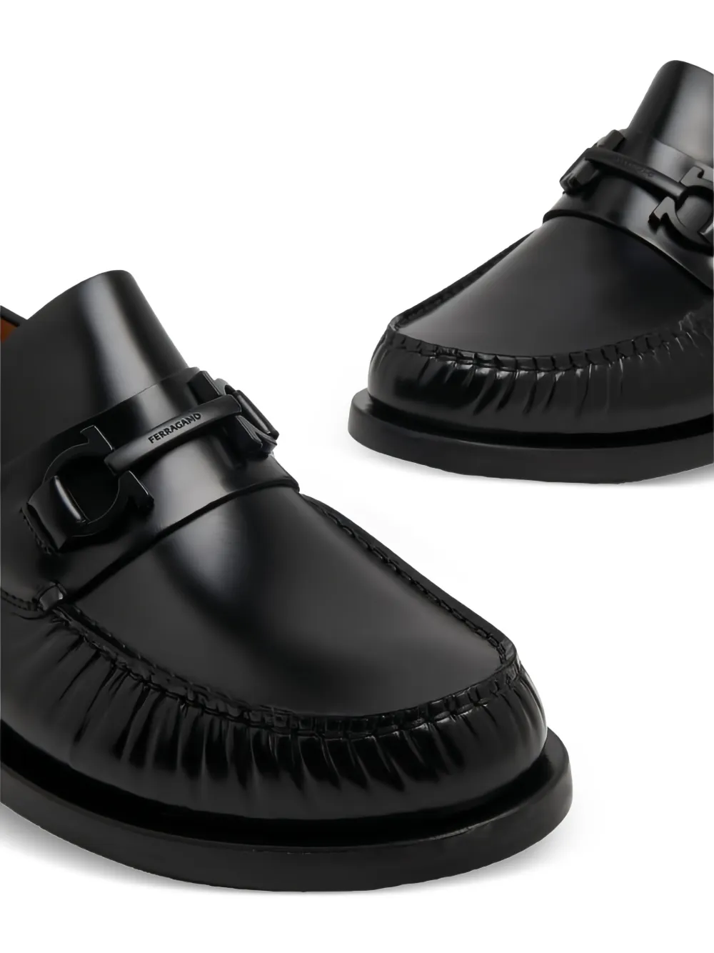 Ferragamo gancini-detail loafers Zwart