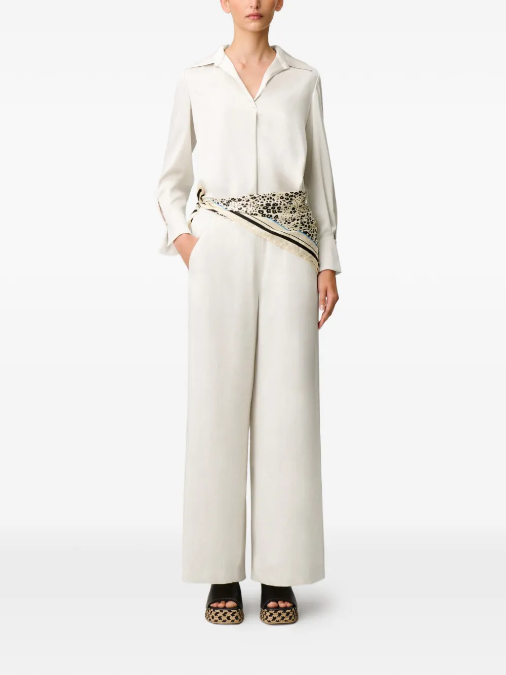 Claudie Pierlot Flowy blouse met kraag Beige