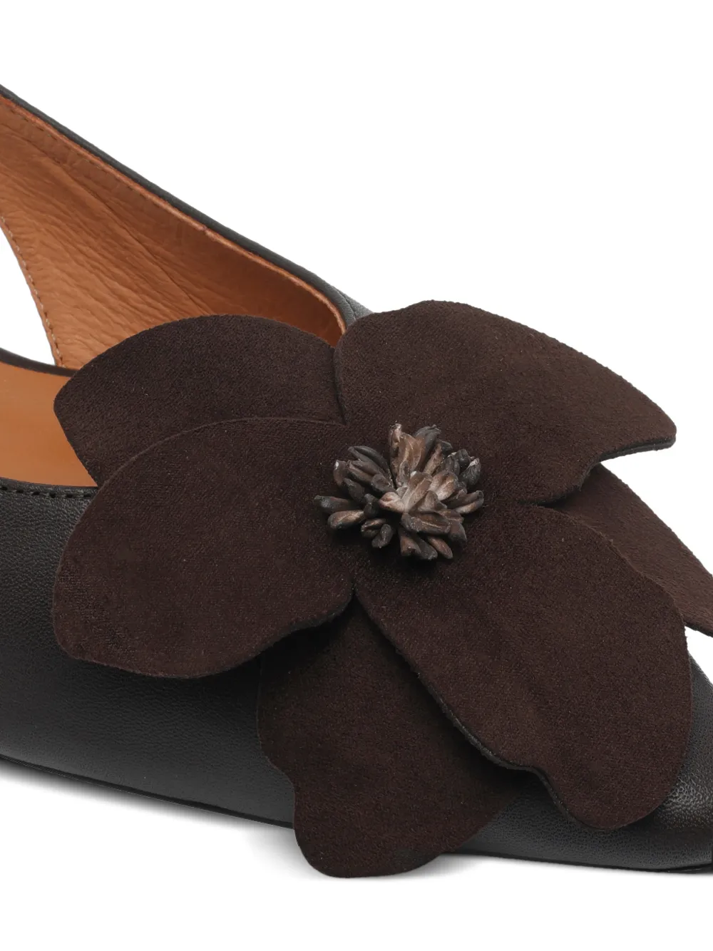 ANGEL ALARCON Pumps met puntige neus en bloemen Bruin