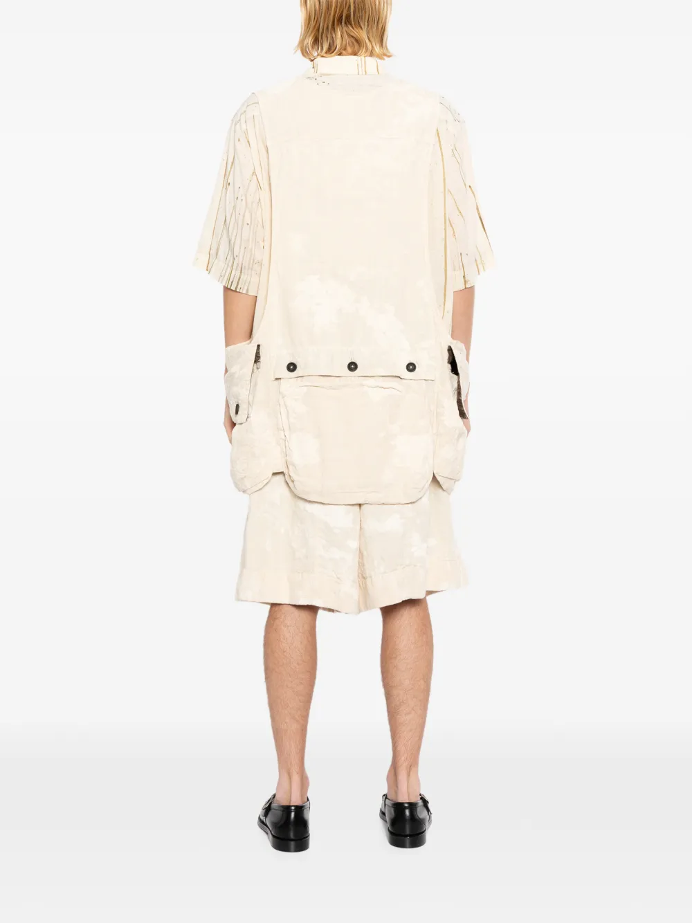 Ziggy Chen Gilet met meerdere zakken en ceintuur Beige
