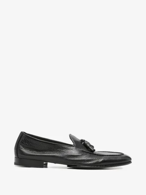 Doucal's tassel-detail grained-leather loafers