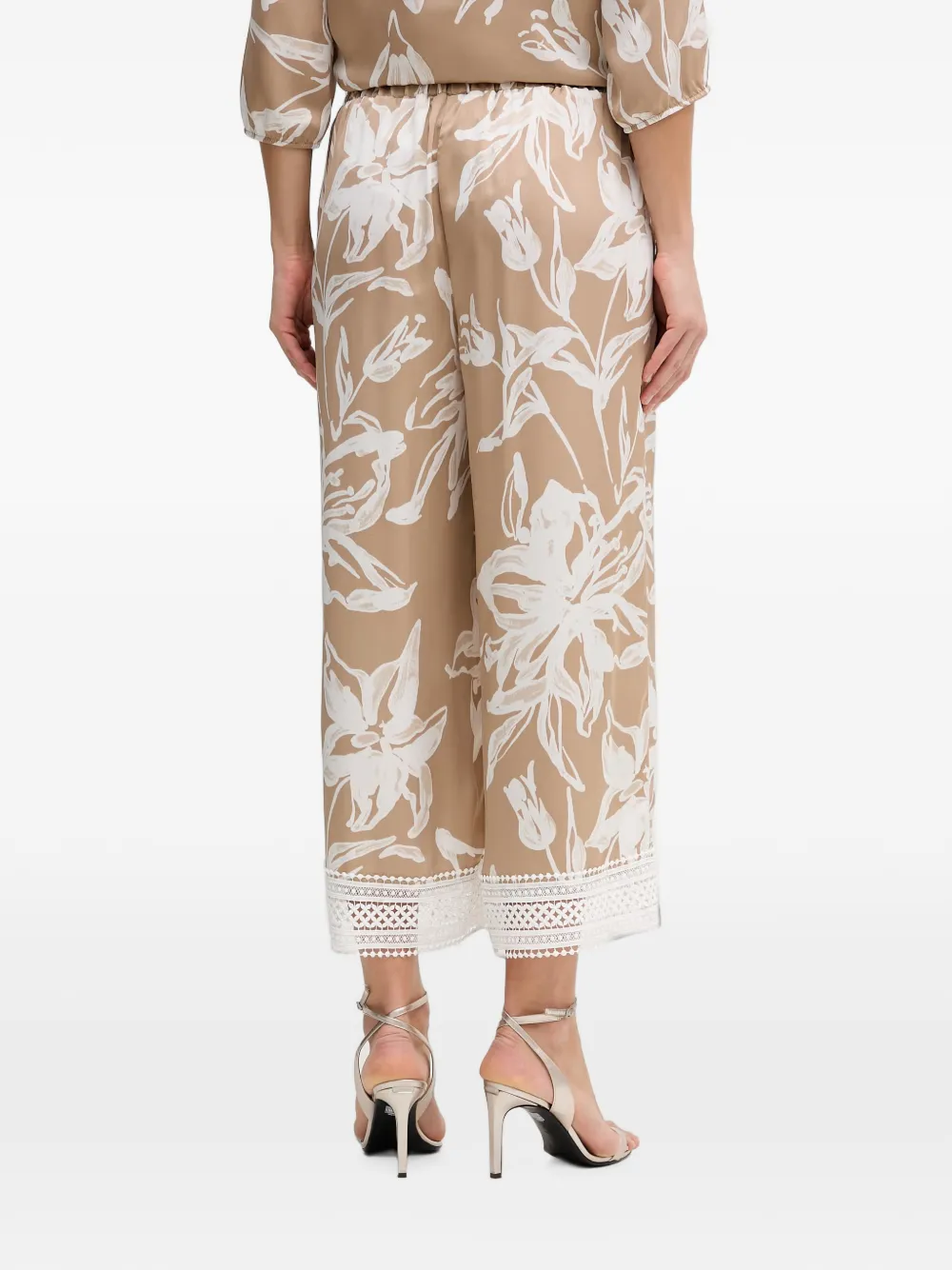 Joseph Ribkoff Broek met bloemenprint en kanten afwerking Beige