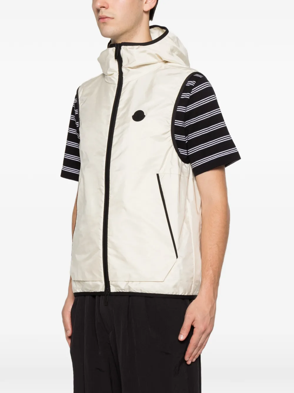  Moncler Gilet à Logo Imprimé - Tons Neutres 