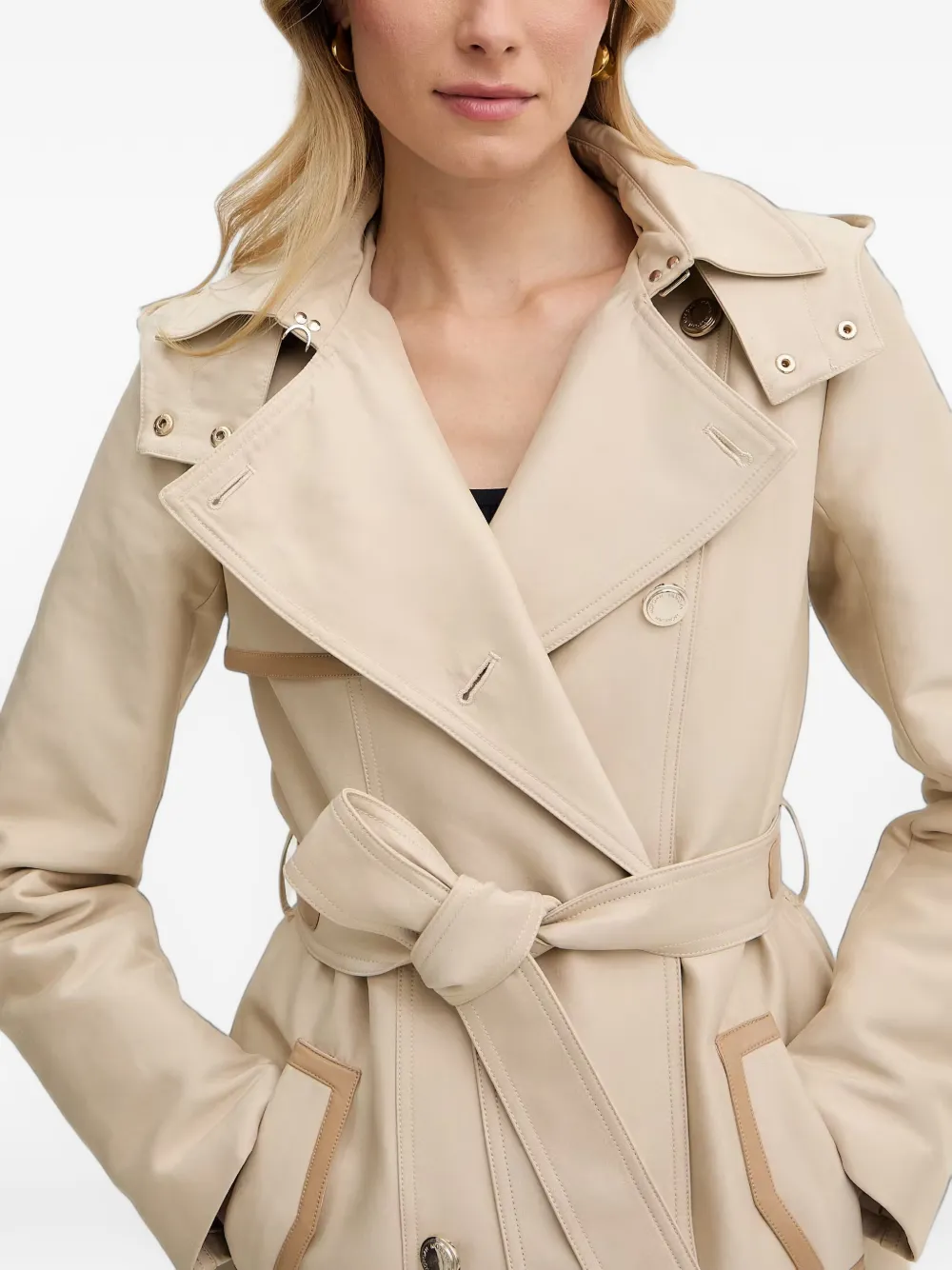 Morgan Gsamir trenchcoat met capuchon en ceintuur Beige