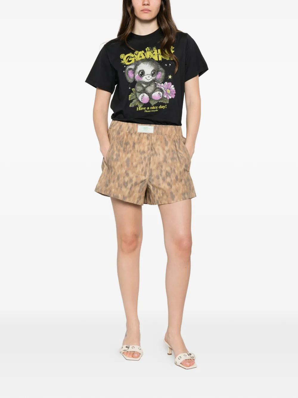GANNI Shorts met print Beige