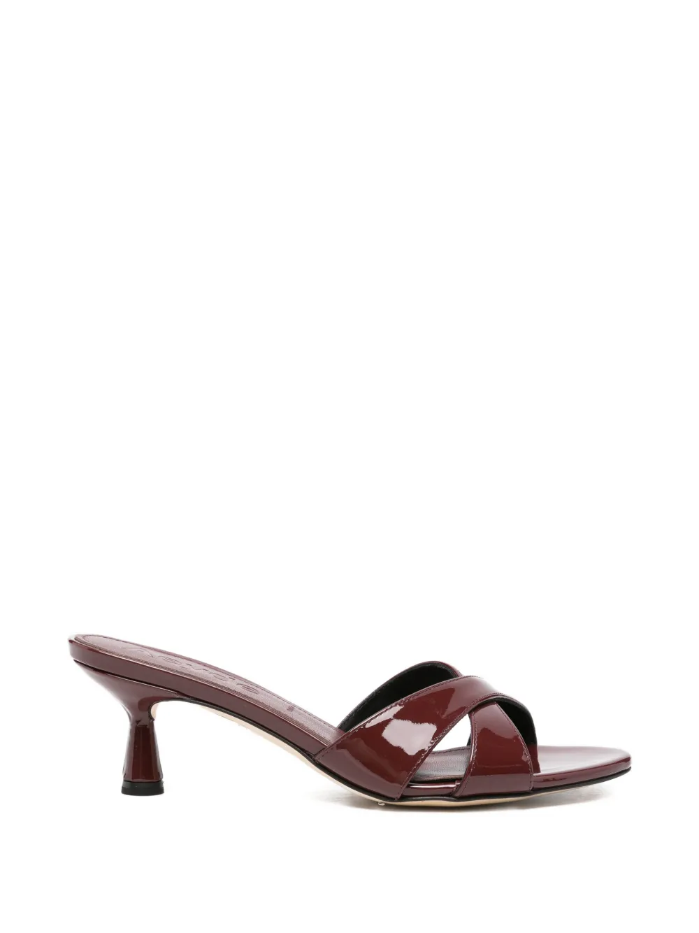 Aeyde cross-over patent-finish sandals Rood