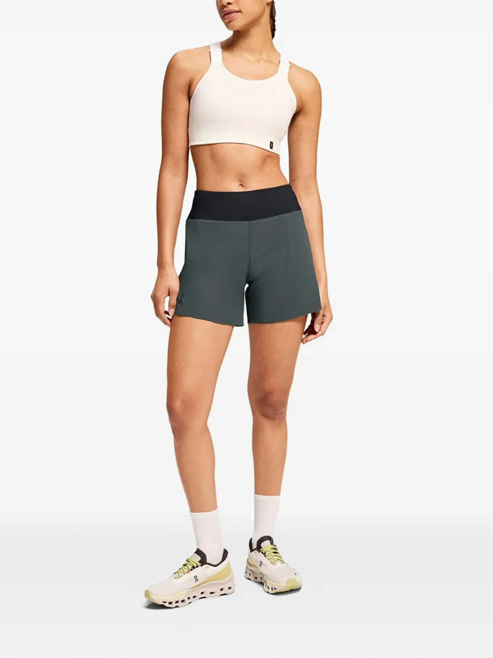 On 5" Running shorts Grijs