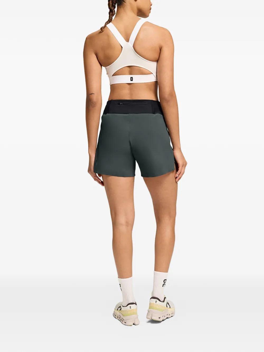 On 5" Running shorts Grijs
