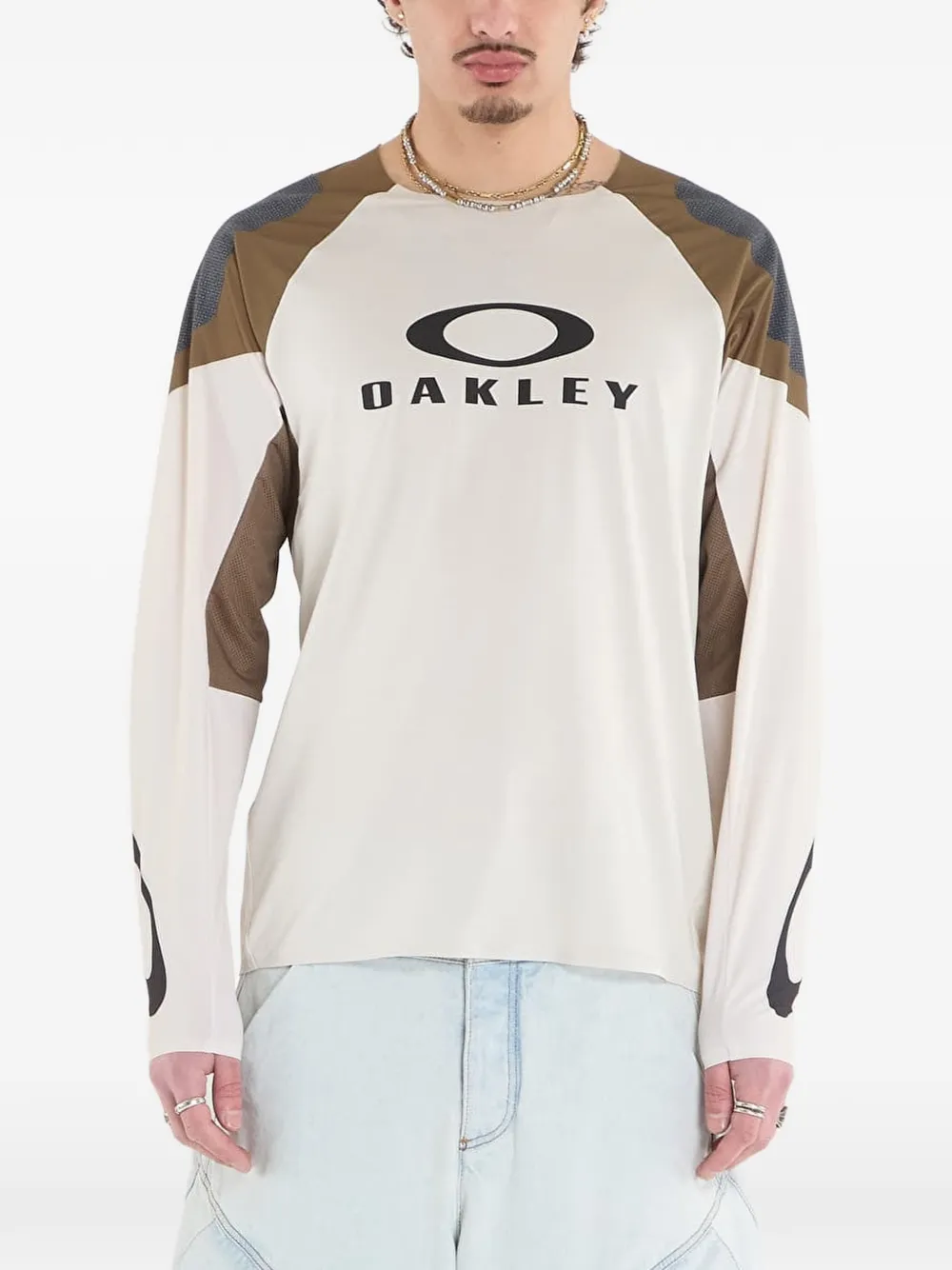 Oakley logo-print panelled T-shirt - Toni neutri