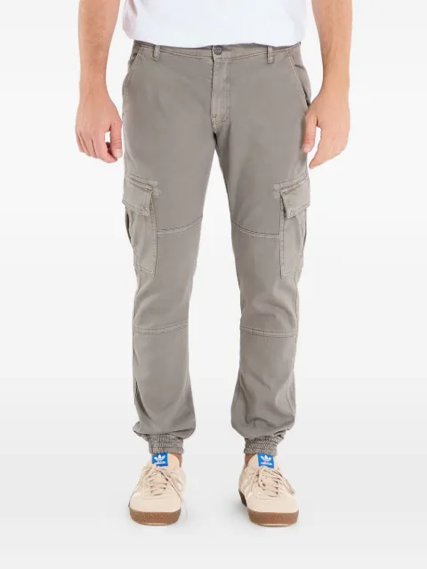 Urban Classics pants con tobillos elástico