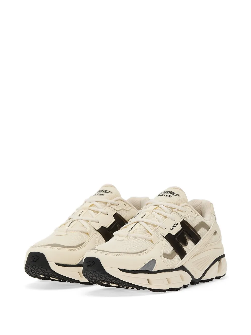 Karhu Super Fulcrum sneakers met vlakken Beige