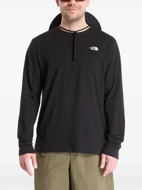 The North Face playera manga larga con logo estampado