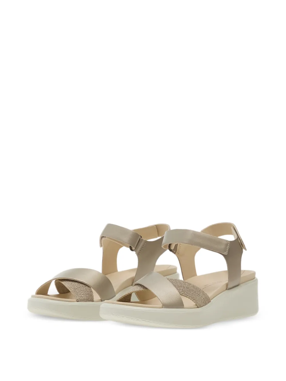 ECCO Flowt metallic sandalen met gekruiste bandjes Goud