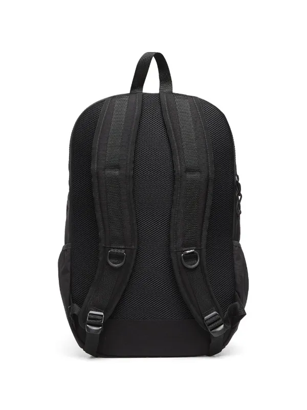 Vans Divert logo-patch Backpack | Black | FARFETCH