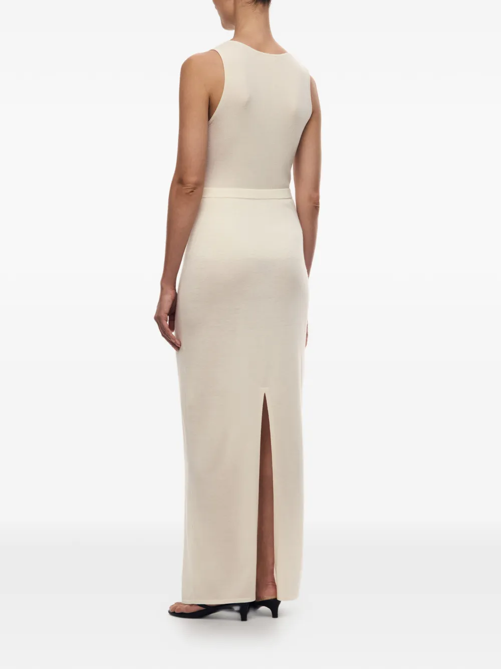 12 STOREEZ Camelia maxi-rok Beige