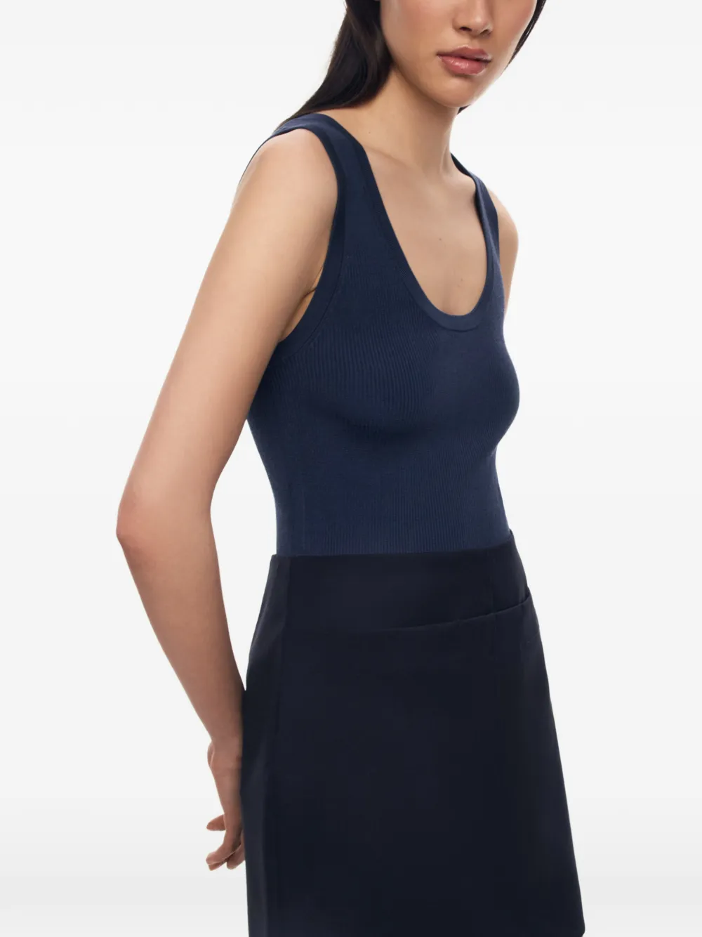 12 STOREEZ Zoe ribgebreide tanktop Blauw
