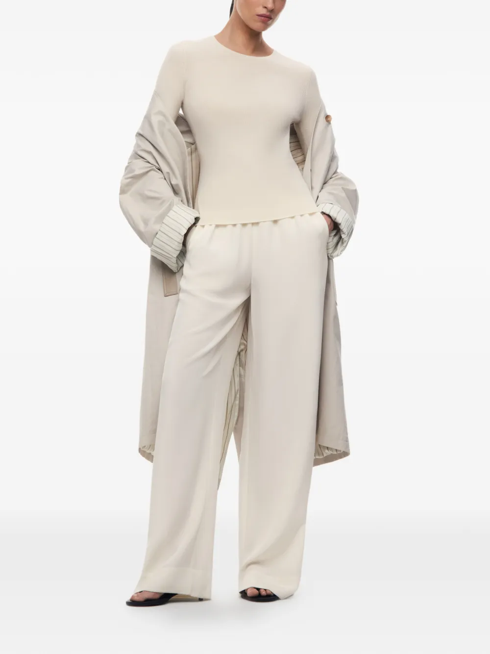 12 STOREEZ Souffle ribgebreide top Beige