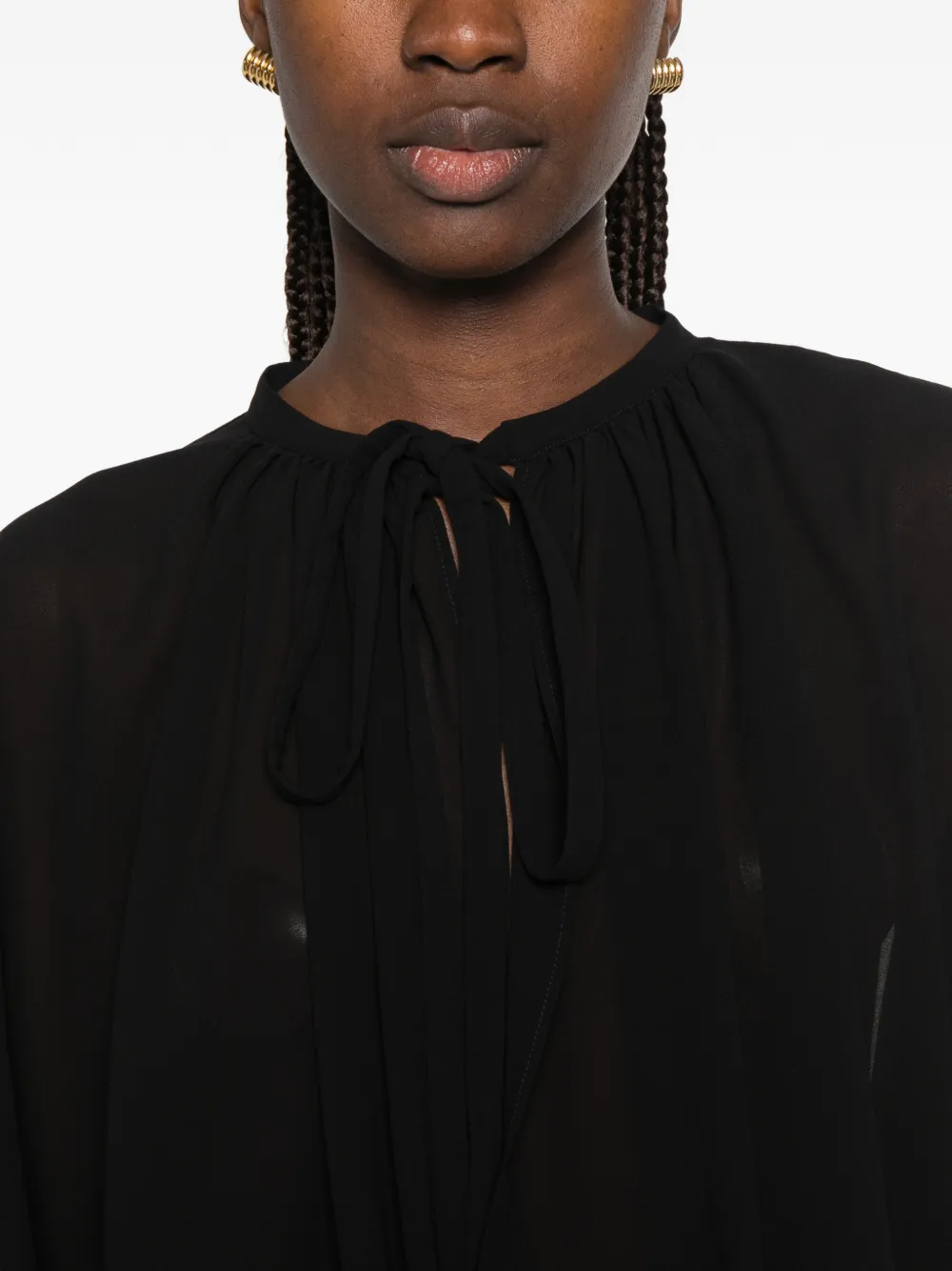 the M.. Elvira blouse met gestrikte hals en ballonmouwen Zwart