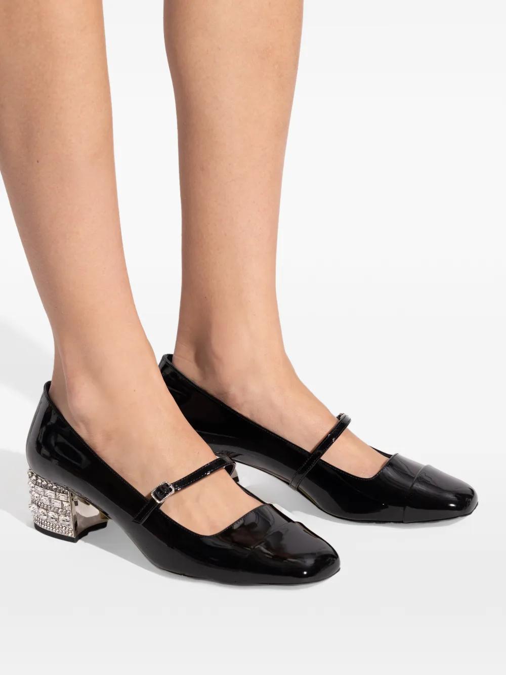 Jimmy Choo Elisa crystal-embellished patent leather pumps Zwart