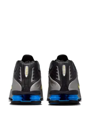 Nike Shox R4 