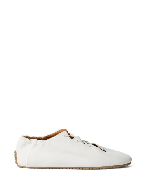 ODISSI tenis Milly con piel festoneada