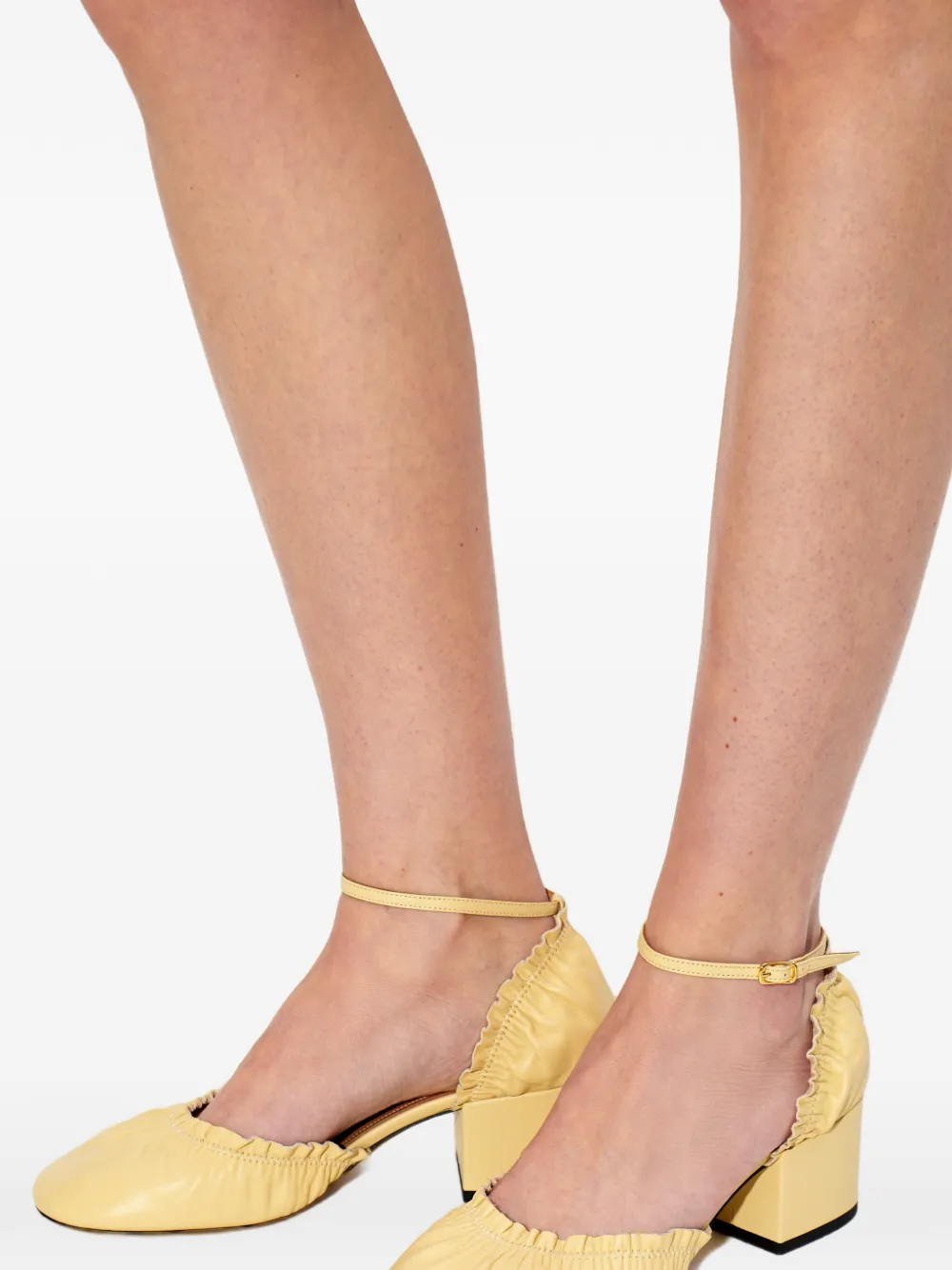 ODISSI Lren pumps met hak en ruches Geel