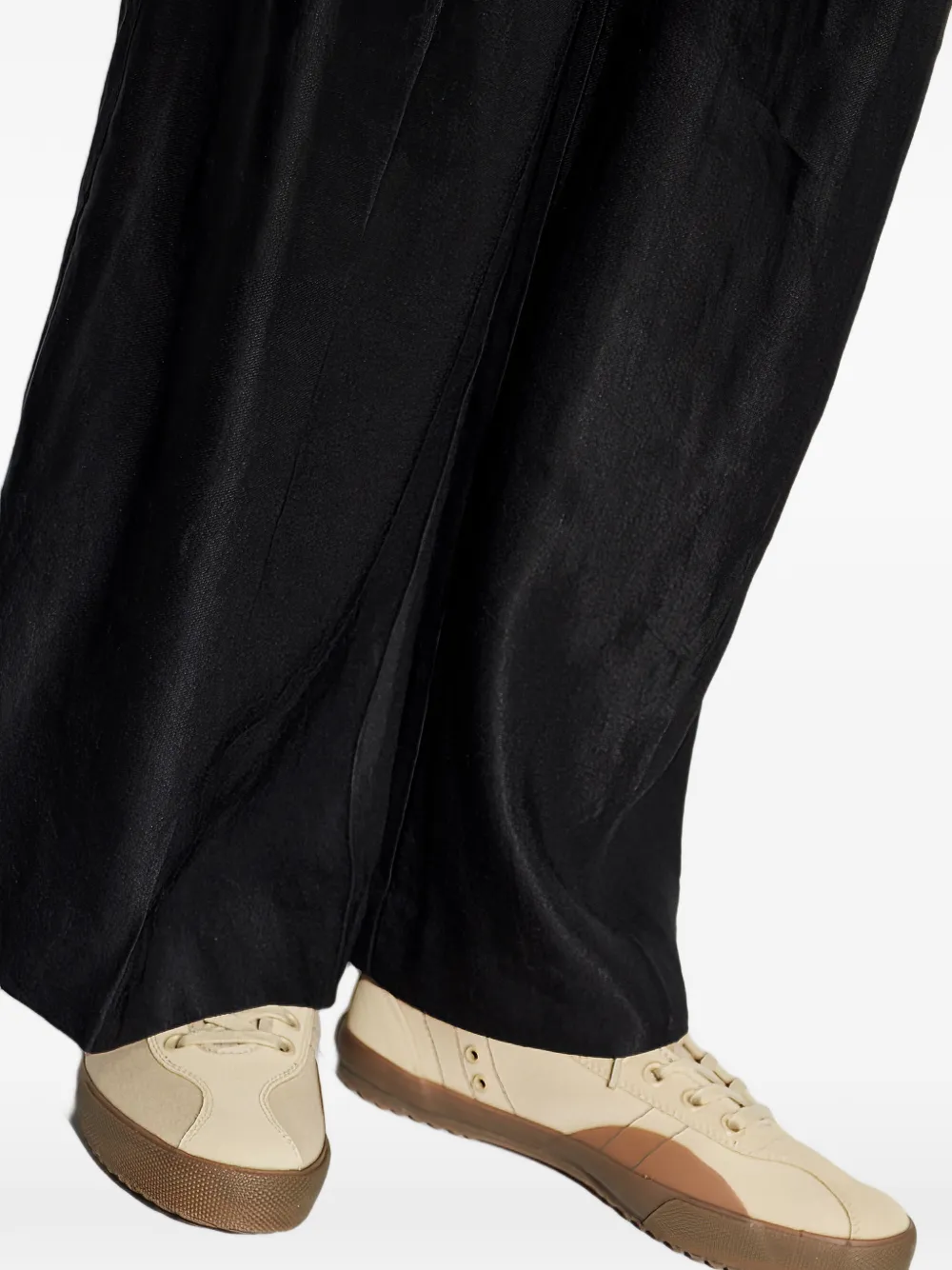 Lacoste logo-patch sneakers Beige